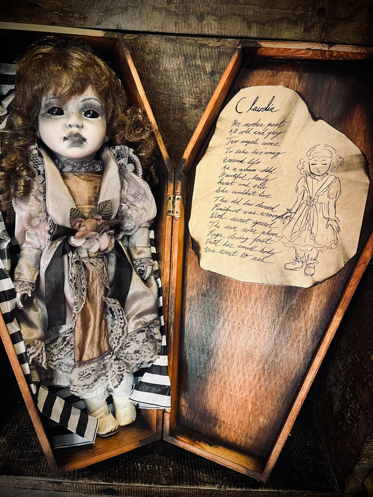 Creepy Dolls by Irin Sarx