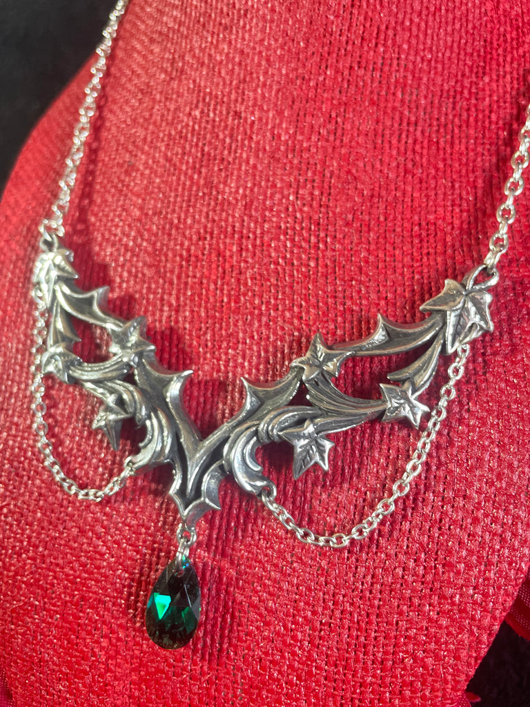 Churchyard Ivy Necklace