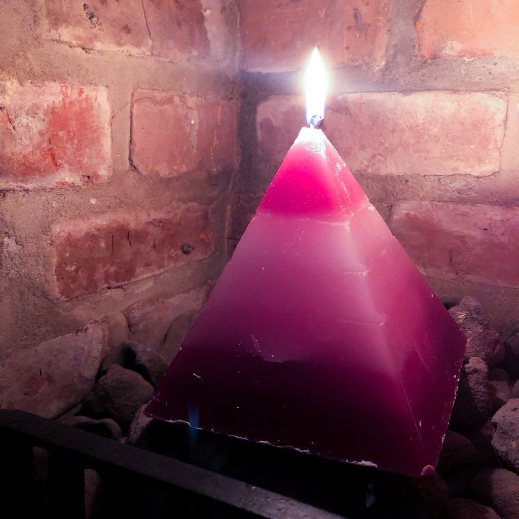 Vampire Fortune Candle - Pyramid