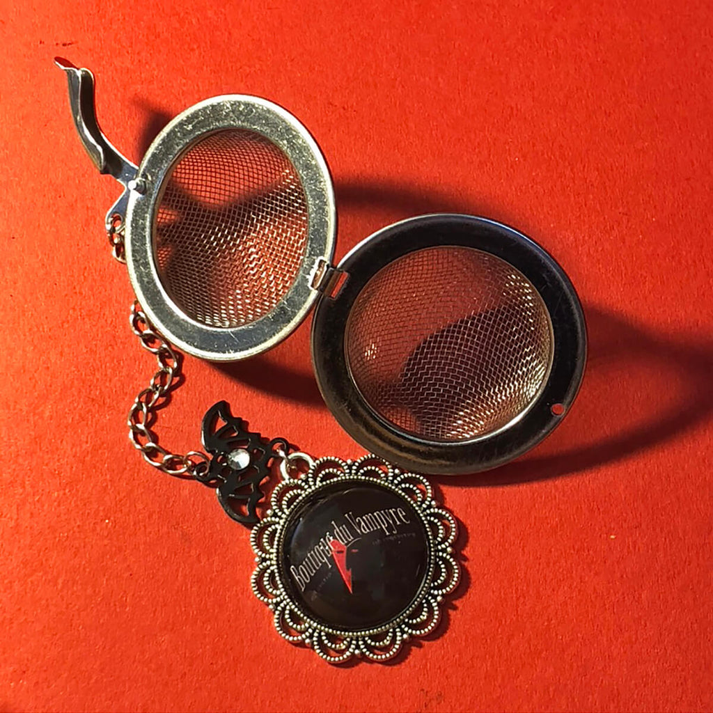 Tea Strainer - Boutique du Vampyre