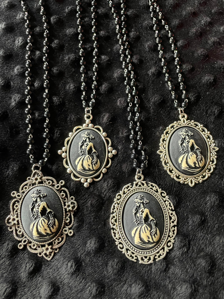 Necklace - Black Rosary Cameo