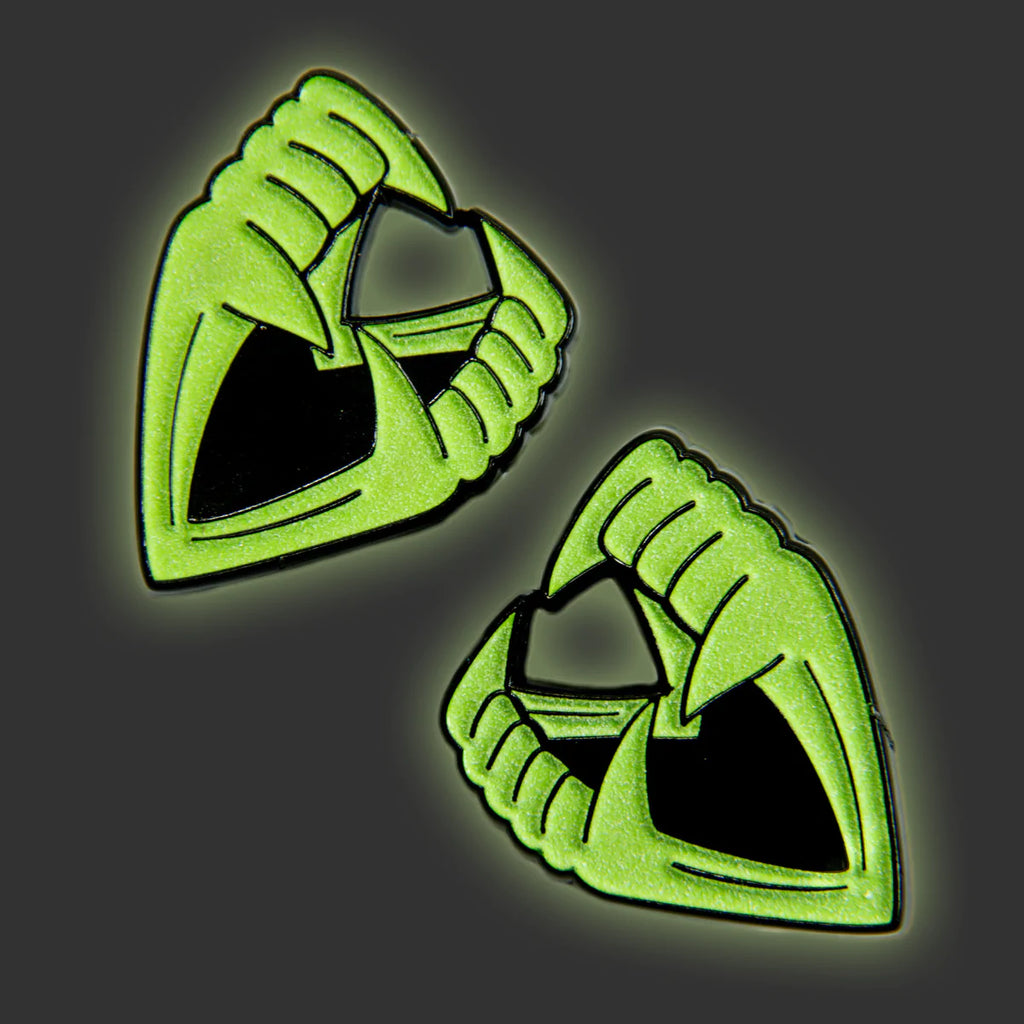 Glow-in-the-Dark Vampire Teeth Collar Pin Set