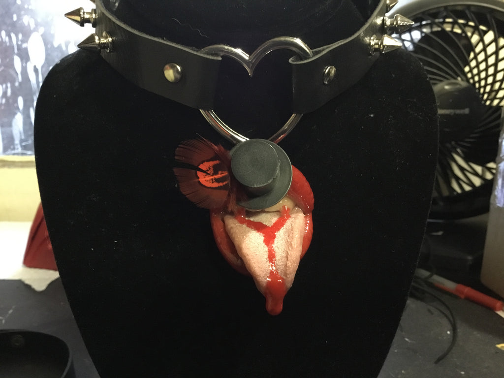 Vampire Lips Shiny Pendant Necklace