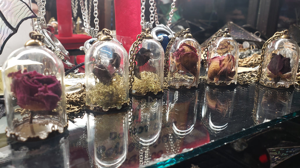 Necklace - Terrarium Rose or Fly Trap