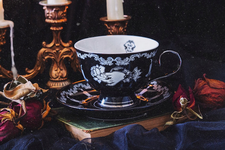 Lucerna Tea Set Lucerna Tea Sets – Boutique du Vampyre